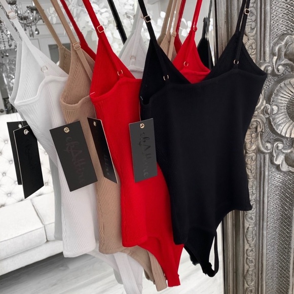 ekAttire | Kendra in Red - Picture 5 of 11